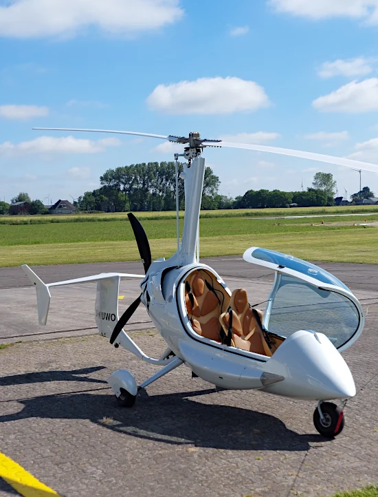 Gyrokopter mit 2 Sitzplätzen